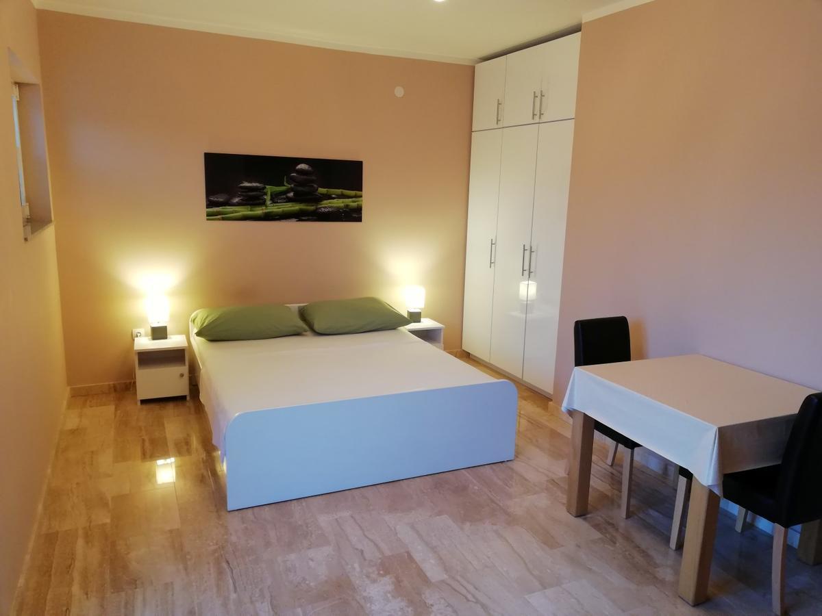 Apartmani Karla Zablace Exterior photo